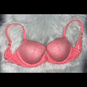 32DDD Victoria's Secret lace very sexy push up bra - pink